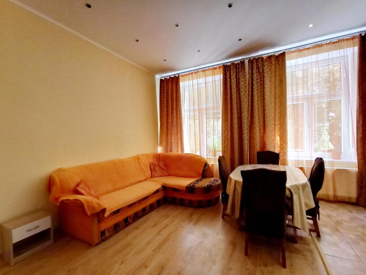 Apartments Iris Карлові Вари Екстер'єр фото